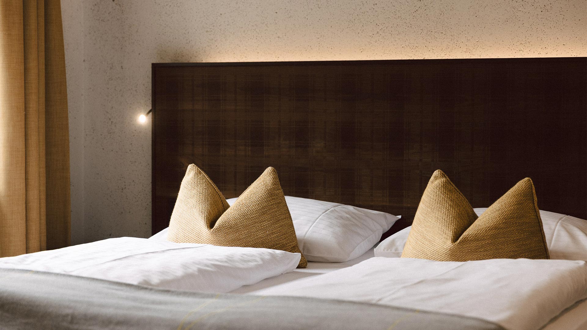 hotel-apres-post_header-zimmer