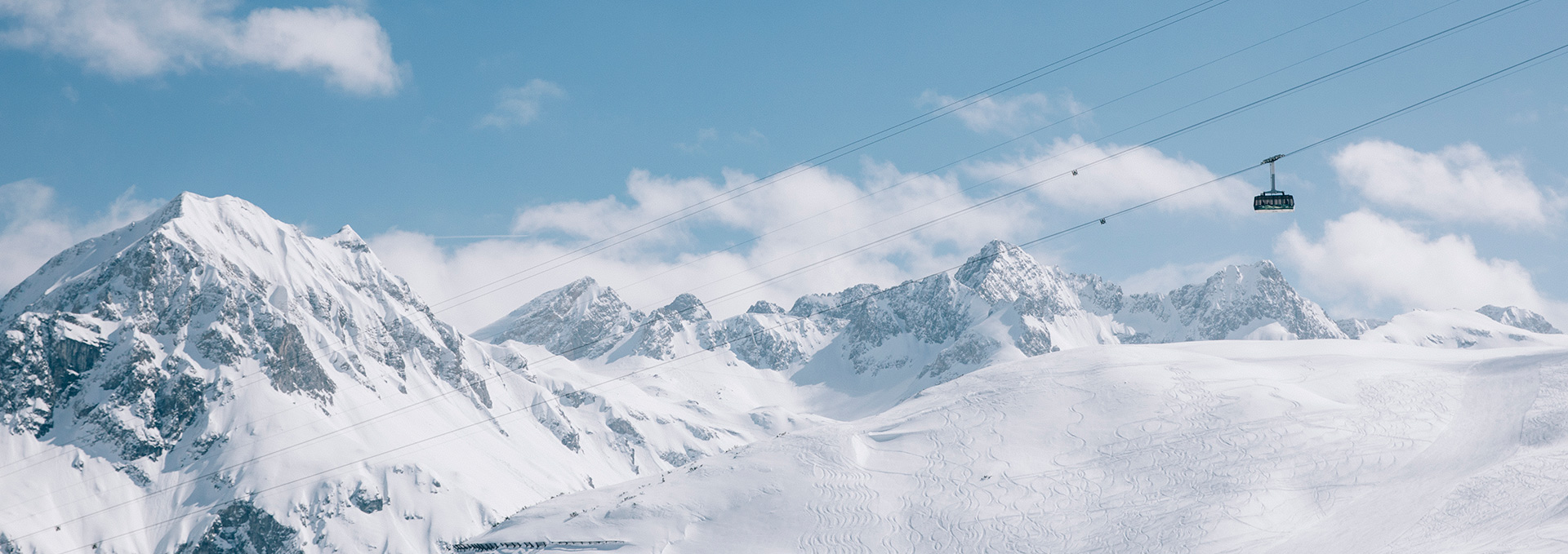 hotel-apres-post-winter-showroom