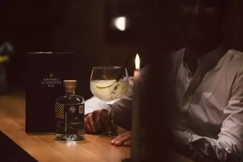 03_hotel-apres-post_bar