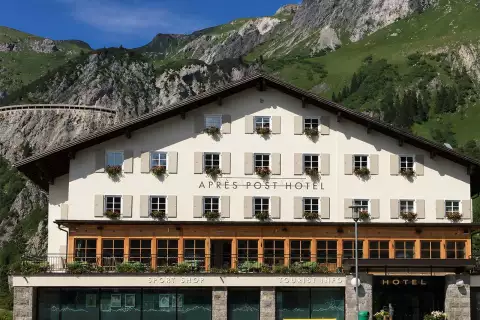 01_hotel-apres-post_sonnenterrasse