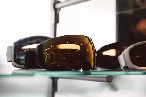 02_hotel_apres_post_ski_sport_shop_verleih