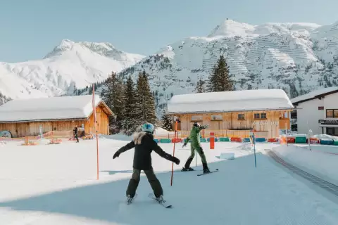 01_hotel-apres-post_skischule